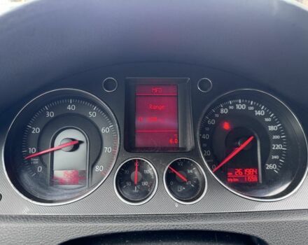 Серый Фольксваген Пассат, объемом двигателя 1.6 л и пробегом 261 тыс. км за 2299 $, фото 9 на Automoto.ua