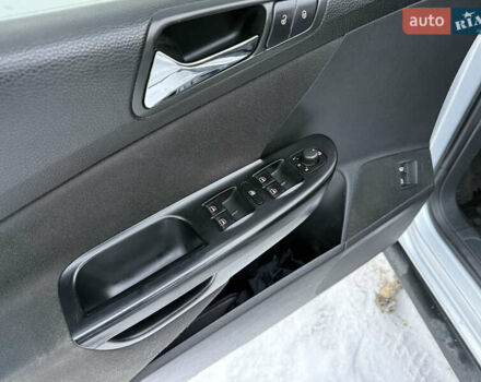 Сірий Фольксваген Пассат, об'ємом двигуна 1.4 л та пробігом 321 тис. км за 5650 $, фото 17 на Automoto.ua