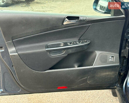 Серый Фольксваген Пассат, объемом двигателя 1.8 л и пробегом 292 тыс. км за 8740 $, фото 9 на Automoto.ua