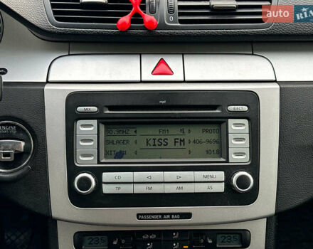 Серый Фольксваген Пассат, объемом двигателя 1.8 л и пробегом 292 тыс. км за 8740 $, фото 26 на Automoto.ua