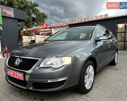 Серый Фольксваген Пассат, объемом двигателя 1.6 л и пробегом 198 тыс. км за 7600 $, фото 14 на Automoto.ua