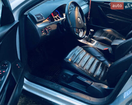 Сірий Фольксваген Пассат, об'ємом двигуна 2 л та пробігом 289 тис. км за 7142 $, фото 1 на Automoto.ua