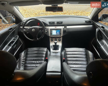 Серый Фольксваген Пассат, объемом двигателя 1.97 л и пробегом 330 тыс. км за 7499 $, фото 1 на Automoto.ua