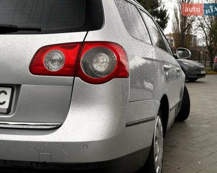 Серый Фольксваген Пассат, объемом двигателя 1.97 л и пробегом 349 тыс. км за 4850 $, фото 14 на Automoto.ua