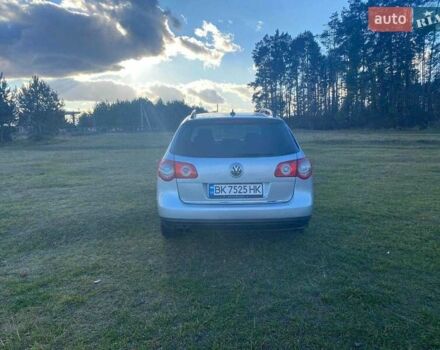 Сірий Фольксваген Пассат, об'ємом двигуна 2 л та пробігом 275 тис. км за 5700 $, фото 4 на Automoto.ua