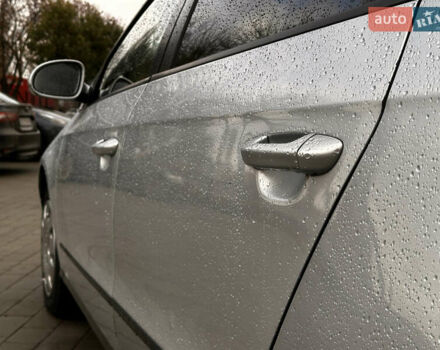 Серый Фольксваген Пассат, объемом двигателя 1.97 л и пробегом 349 тыс. км за 4850 $, фото 22 на Automoto.ua