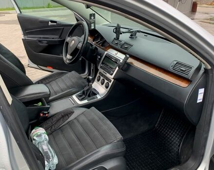 Серый Фольксваген Пассат, объемом двигателя 1.8 л и пробегом 370 тыс. км за 6000 $, фото 7 на Automoto.ua