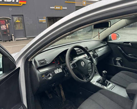 Сірий Фольксваген Пассат, об'ємом двигуна 1.97 л та пробігом 320 тис. км за 5700 $, фото 13 на Automoto.ua