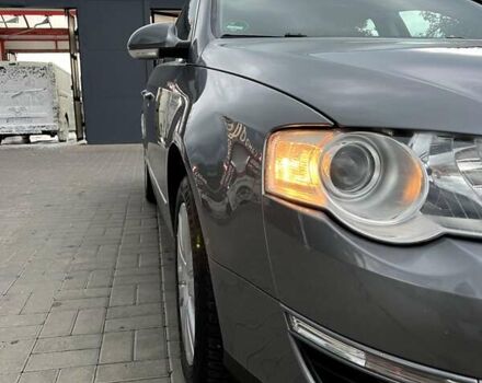 Серый Фольксваген Пассат, объемом двигателя 1.6 л и пробегом 198 тыс. км за 7600 $, фото 1 на Automoto.ua