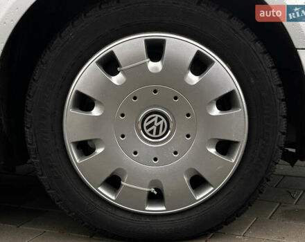 Серый Фольксваген Пассат, объемом двигателя 1.97 л и пробегом 349 тыс. км за 4850 $, фото 43 на Automoto.ua