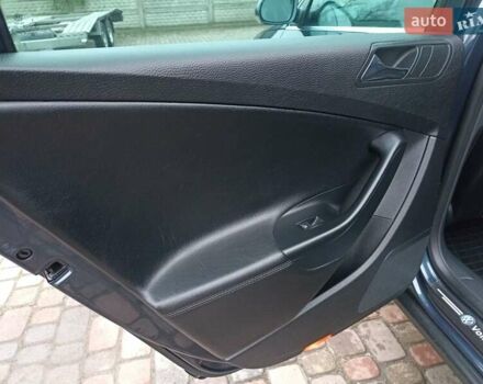 Серый Фольксваген Пассат, объемом двигателя 1.97 л и пробегом 209 тыс. км за 6950 $, фото 16 на Automoto.ua