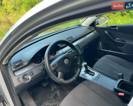 Серый Фольксваген Пассат, объемом двигателя 1.97 л и пробегом 375 тыс. км за 5000 $, фото 11 на Automoto.ua