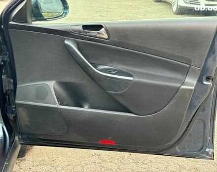 Серый Фольксваген Пассат, объемом двигателя 1.8 л и пробегом 292 тыс. км за 8740 $, фото 20 на Automoto.ua