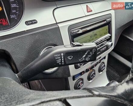 Серый Фольксваген Пассат, объемом двигателя 2 л и пробегом 302 тыс. км за 4650 $, фото 42 на Automoto.ua