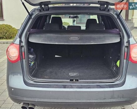 Серый Фольксваген Пассат, объемом двигателя 1.97 л и пробегом 302 тыс. км за 4950 $, фото 46 на Automoto.ua