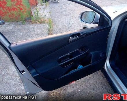 Серый Фольксваген Пассат, объемом двигателя 2 л и пробегом 275 тыс. км за 6000 $, фото 6 на Automoto.ua