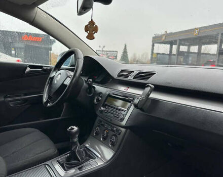 Сірий Фольксваген Пассат, об'ємом двигуна 1.97 л та пробігом 320 тис. км за 5700 $, фото 14 на Automoto.ua