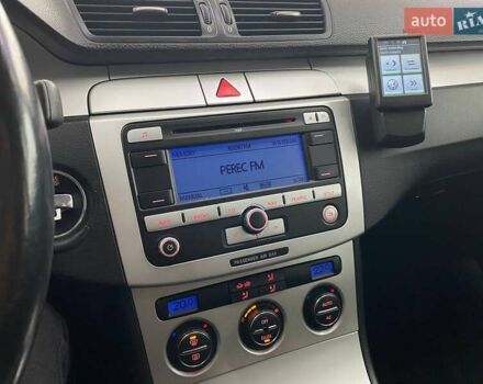 Сірий Фольксваген Пассат, об'ємом двигуна 1.8 л та пробігом 198 тис. км за 7490 $, фото 26 на Automoto.ua