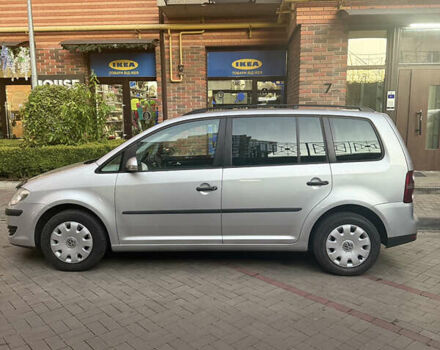 Сірий Фольксваген Пассат, об'ємом двигуна 1.8 л та пробігом 199 тис. км за 7500 $, фото 17 на Automoto.ua