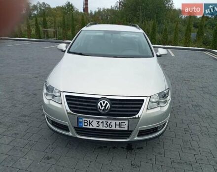 Серый Фольксваген Пассат, объемом двигателя 1.8 л и пробегом 215 тыс. км за 6600 $, фото 24 на Automoto.ua