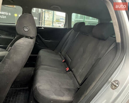 Серый Фольксваген Пассат, объемом двигателя 1.97 л и пробегом 265 тыс. км за 5999 $, фото 14 на Automoto.ua