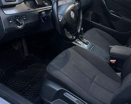 Серый Фольксваген Пассат, объемом двигателя 1.97 л и пробегом 270 тыс. км за 7000 $, фото 16 на Automoto.ua