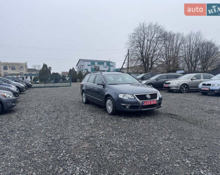 Серый Фольксваген Пассат, объемом двигателя 1.6 л и пробегом 243 тыс. км за 6450 $, фото 7 на Automoto.ua
