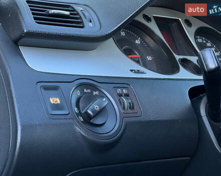 Сірий Фольксваген Пассат, об'ємом двигуна 1.97 л та пробігом 245 тис. км за 5999 $, фото 33 на Automoto.ua