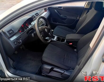 Серый Фольксваген Пассат, объемом двигателя 2 л и пробегом 275 тыс. км за 6000 $, фото 4 на Automoto.ua