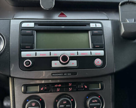 Сірий Фольксваген Пассат, об'ємом двигуна 1.97 л та пробігом 377 тис. км за 6500 $, фото 16 на Automoto.ua