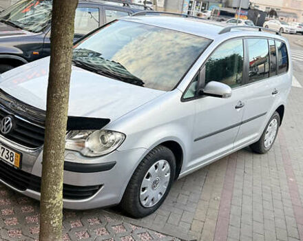 Сірий Фольксваген Пассат, об'ємом двигуна 1.8 л та пробігом 199 тис. км за 7500 $, фото 6 на Automoto.ua