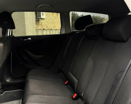 Серый Фольксваген Пассат, объемом двигателя 1.97 л и пробегом 349 тыс. км за 4850 $, фото 40 на Automoto.ua