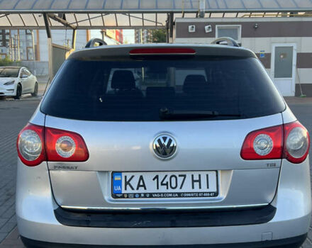 Серый Фольксваген Пассат, объемом двигателя 1.4 л и пробегом 226 тыс. км за 5000 $, фото 4 на Automoto.ua