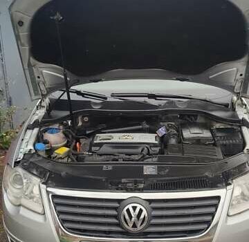 Сірий Фольксваген Пассат, об'ємом двигуна 1.8 л та пробігом 131 тис. км за 6500 $, фото 5 на Automoto.ua