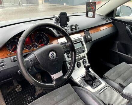 Серый Фольксваген Пассат, объемом двигателя 1.8 л и пробегом 370 тыс. км за 6000 $, фото 8 на Automoto.ua