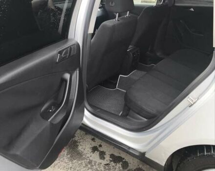 Серый Фольксваген Пассат, объемом двигателя 1.97 л и пробегом 222 тыс. км за 5400 $, фото 10 на Automoto.ua