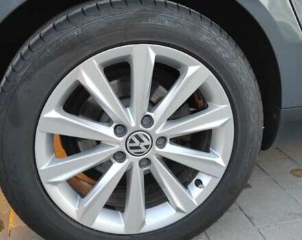 Серый Фольксваген Пассат, объемом двигателя 1.6 л и пробегом 262 тыс. км за 7000 $, фото 30 на Automoto.ua