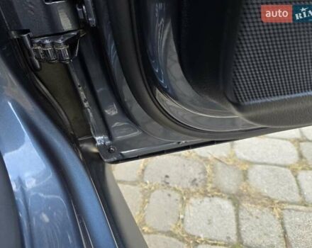 Сірий Фольксваген Пассат, об'ємом двигуна 1.8 л та пробігом 212 тис. км за 7500 $, фото 62 на Automoto.ua