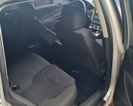 Серый Фольксваген Пассат, объемом двигателя 2 л и пробегом 245 тыс. км за 7500 $, фото 15 на Automoto.ua