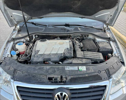 Серый Фольксваген Пассат, объемом двигателя 1.97 л и пробегом 208 тыс. км за 7500 $, фото 15 на Automoto.ua