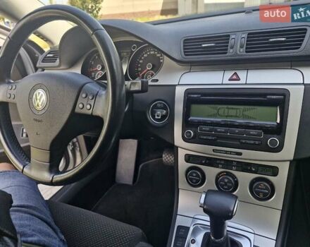 Серый Фольксваген Пассат, объемом двигателя 1.8 л и пробегом 243 тыс. км за 7799 $, фото 18 на Automoto.ua