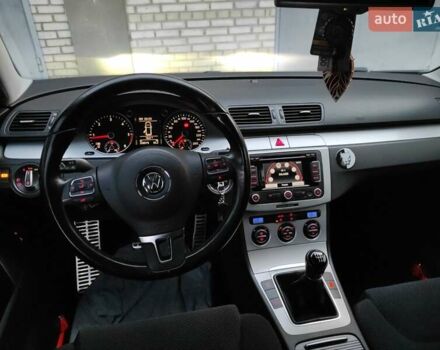 Серый Фольксваген Пассат, объемом двигателя 1.6 л и пробегом 262 тыс. км за 7000 $, фото 50 на Automoto.ua