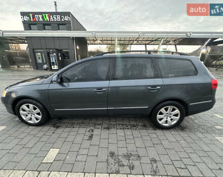 Серый Фольксваген Пассат, объемом двигателя 1.97 л и пробегом 258 тыс. км за 6500 $, фото 3 на Automoto.ua