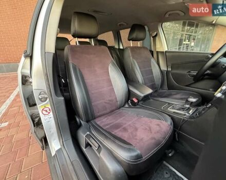 Фольксваген Пассат 2009 в Одессе на Automoto.ua Серый Фольксваген Пассат, объемом двигателя 2 л и пробегом 279 тыс. км за 6200 $, фото 52 на Automoto.ua