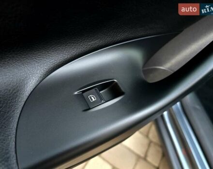 Сірий Фольксваген Пассат, об'ємом двигуна 1.8 л та пробігом 212 тис. км за 7500 $, фото 136 на Automoto.ua