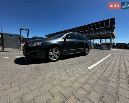 Серый Фольксваген Пассат, объемом двигателя 1.97 л и пробегом 234 тыс. км за 7950 $, фото 6 на Automoto.ua