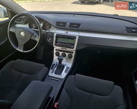 Серый Фольксваген Пассат, объемом двигателя 1.8 л и пробегом 243 тыс. км за 7799 $, фото 21 на Automoto.ua