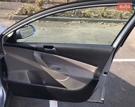 Серый Фольксваген Пассат, объемом двигателя 1.39 л и пробегом 225 тыс. км за 7100 $, фото 27 на Automoto.ua