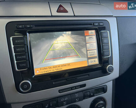 Серый Фольксваген Пассат, объемом двигателя 1.97 л и пробегом 257 тыс. км за 7699 $, фото 18 на Automoto.ua