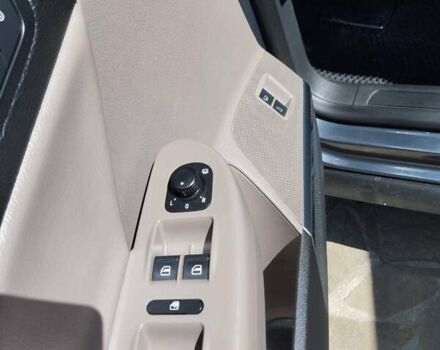 Сірий Фольксваген Пассат, об'ємом двигуна 1.6 л та пробігом 280 тис. км за 8400 $, фото 14 на Automoto.ua